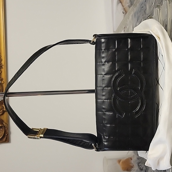 CHANEL choco bar baguette black leather shoulder bag - Picture 1 of 17